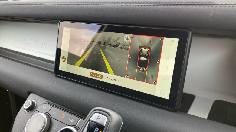 Land Rover Defender 90 Diesel 3.0 D250 Hard Top SE Auto